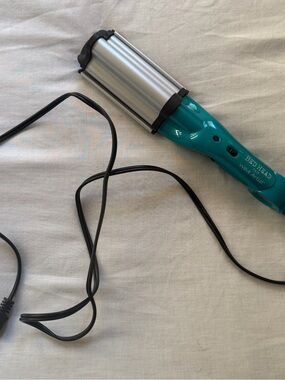 Bed Head Tigi Wave Artist Crimping Iron - Teal